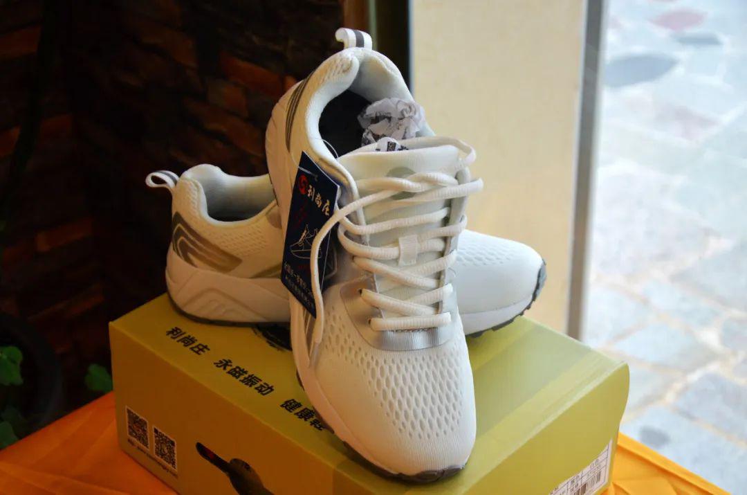 利尚庄健康鞋丨陪你每天6000步健康生活非你莫属