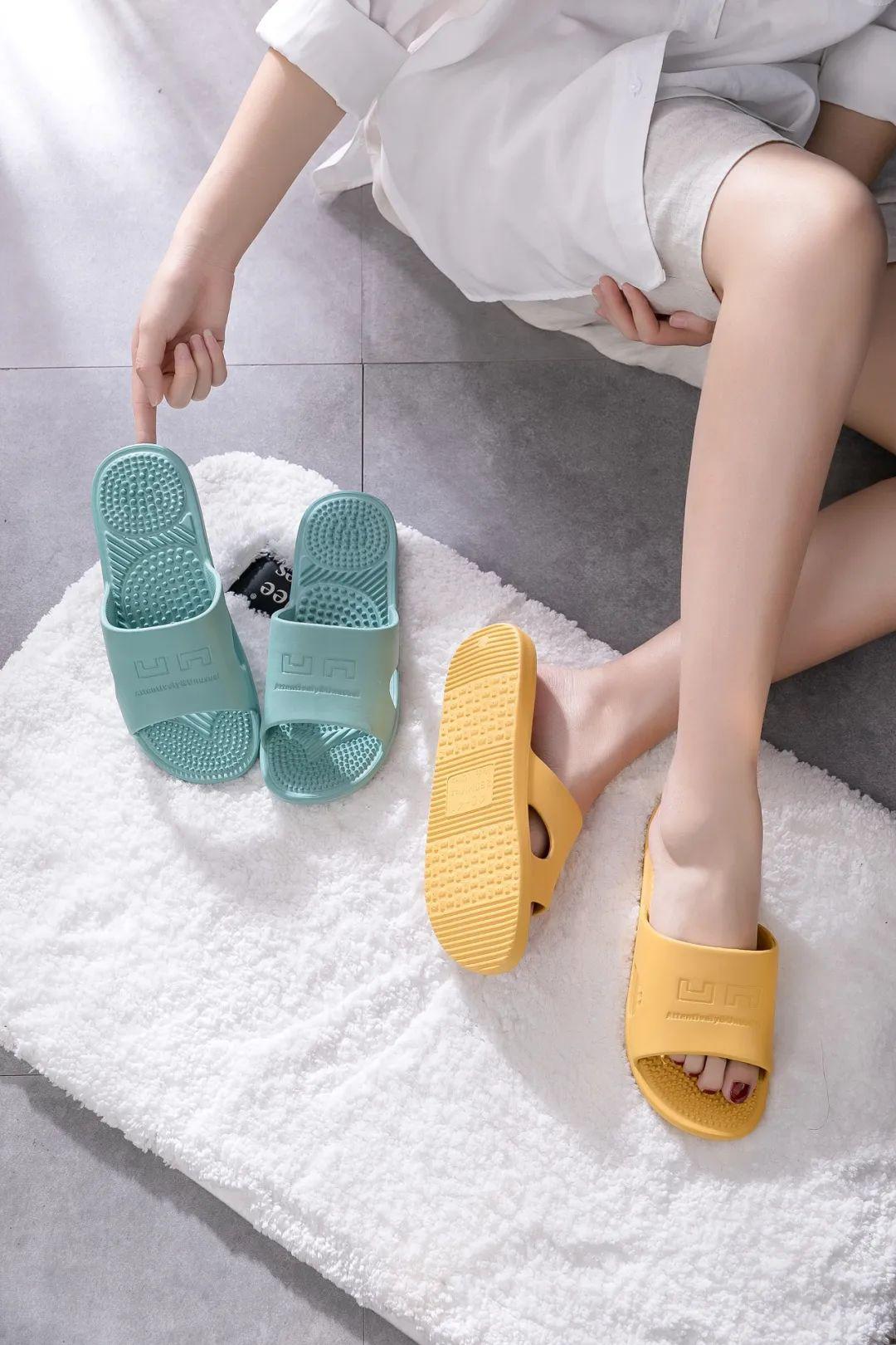 家里的拖鞋又臭又硬穿它就好了每一步都像踩在席梦思上还自带按摩效果