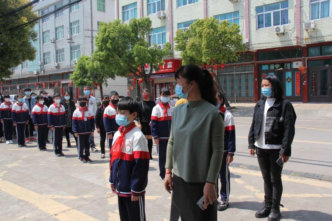 春已暖 学子归——金清镇实验小学开展复学应急演练