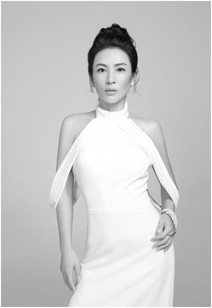 52岁辣妈刘叶琳坚持锻炼20年好身材越来越野震惊英国大妈