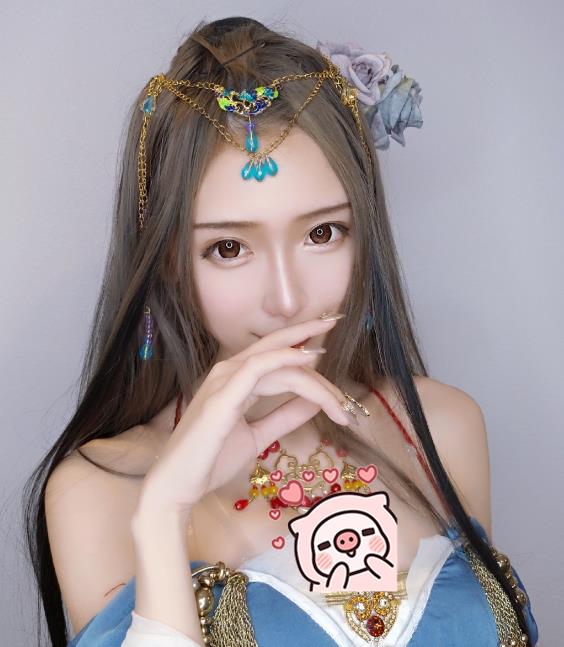 原创腐团儿cos侠女穿抹胸装暴露肩带全网男粉移不开眼