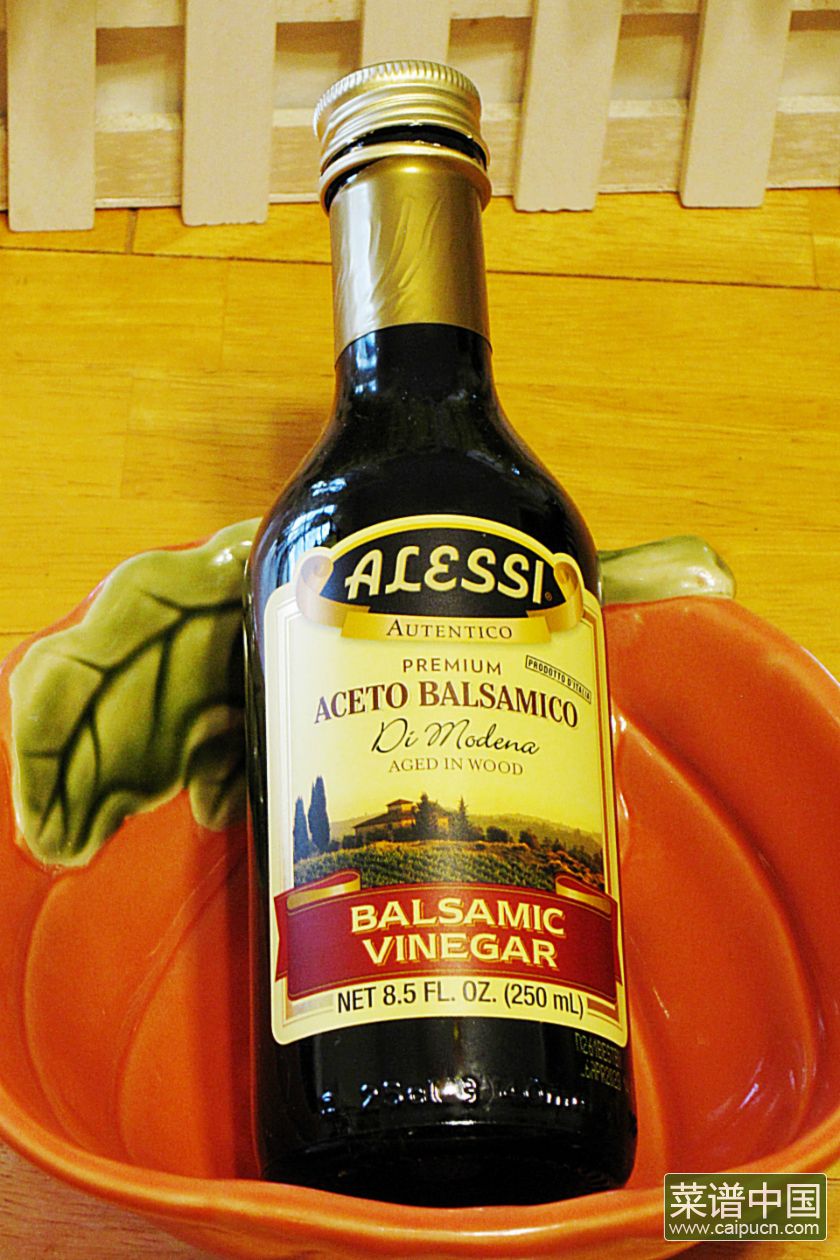 十一,再倒入锅里,大火收汁,再加香脂醋balsamic vinegar 1/2大匙,烧至