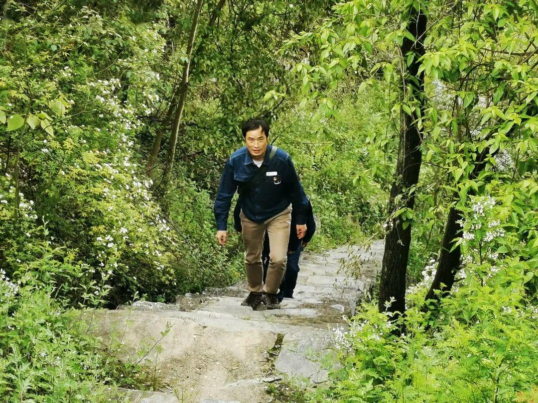 跋山涉水蜀河变 万水千山只等闲