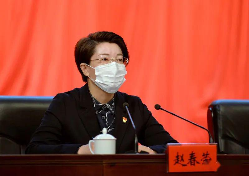 (县委副书记赵春荣主持会议)会上,县委书记叶仁佑,县长王建生为7支