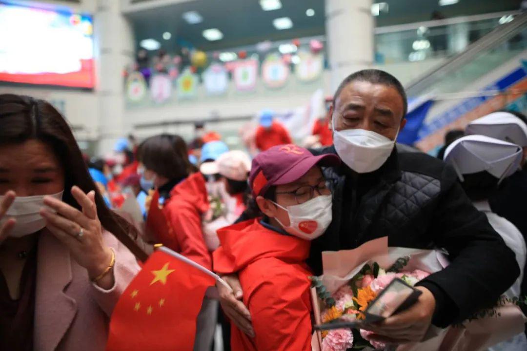 终于结束14天的休整,14天的等待解除隔离驰援武汉医护人员大连市第