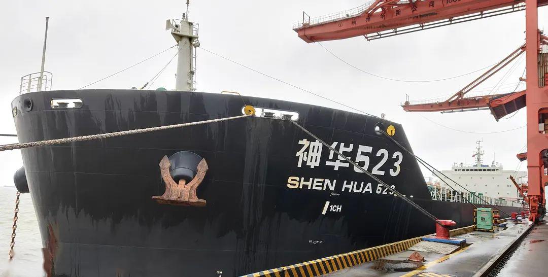 号外长江首次高压岸电连船送电实现