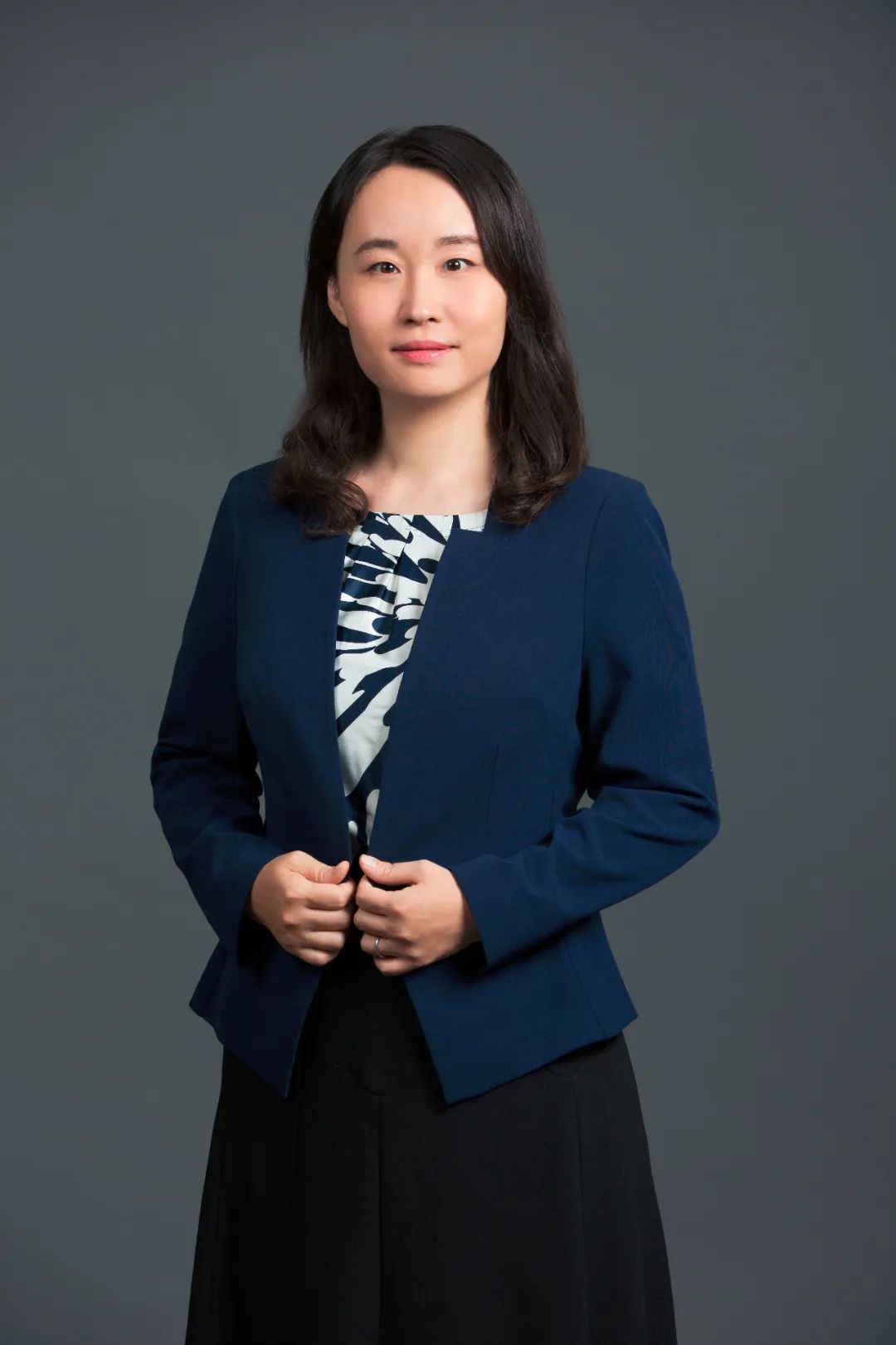 原创人美业绩好一季度女神擒牛榜出炉最高赚269多美图