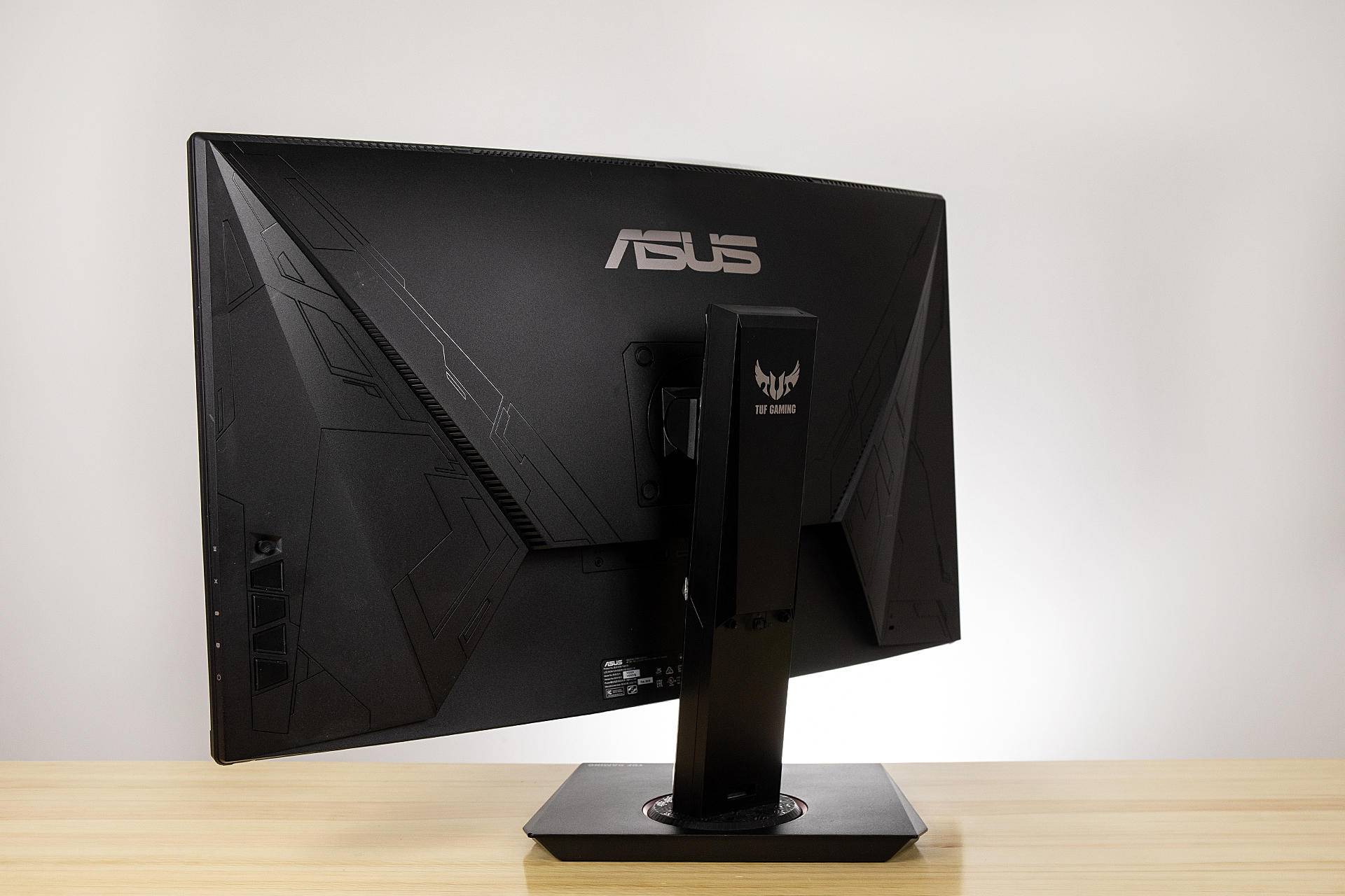 你或许需要一台更大更爽的显示器华硕tufgamingvg32vqe显示器体验