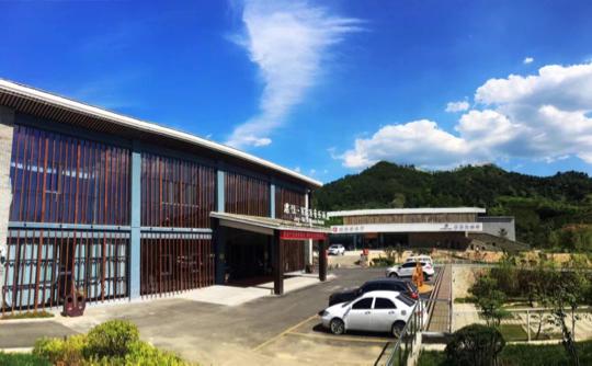 基本情况洛南音乐酒店位于风景秀丽的4a级景区中国61洛南音乐小镇