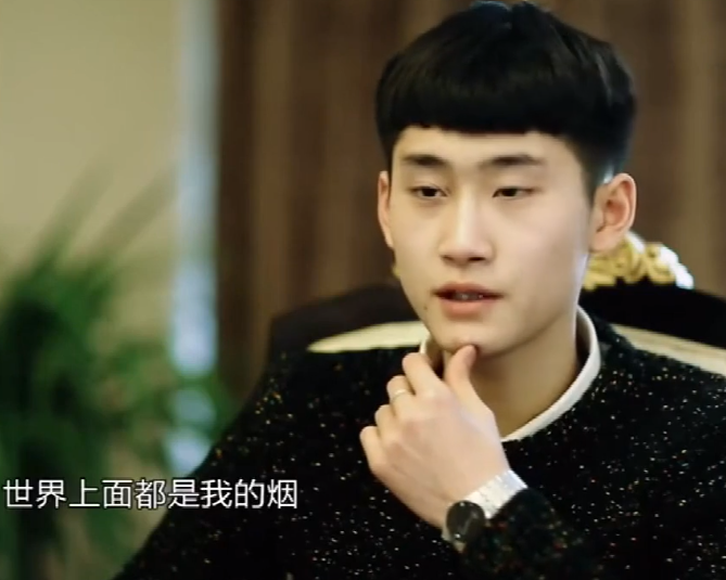 最悲催高中富二代想叛逆又怕特种兵老爸一言不合过肩摔