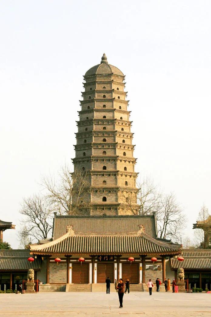 宝塔 图片来源:ccn传媒图片网法在我国的很多寺庙中都收藏有不少珍宝