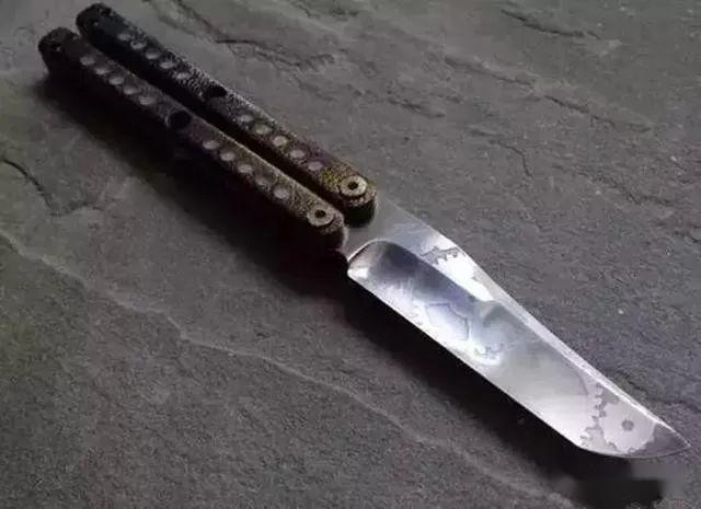 世界上最致命的格斗用刀指尖上的精灵蝴蝶刀