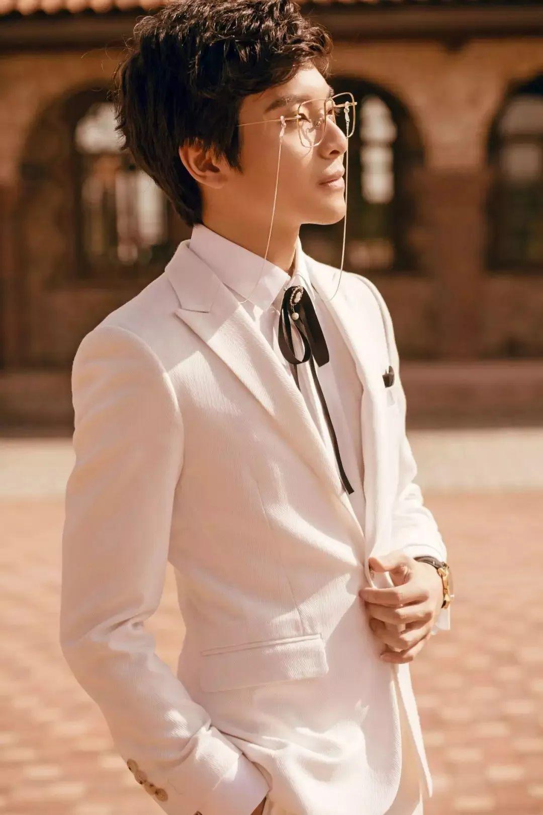 文稿:来自于网络朗诵:李格宇《疫情结束之后》开开心心快快乐乐的过好