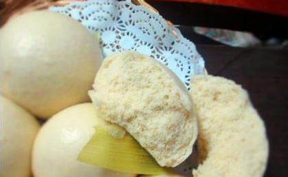 看到街上排队买馒头当心是毒馒头