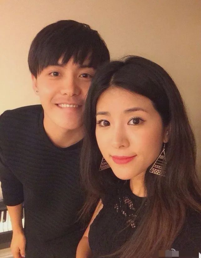 与王啸坤分手后嫁给老外,如今38岁不红却很幸福_魏佳庆