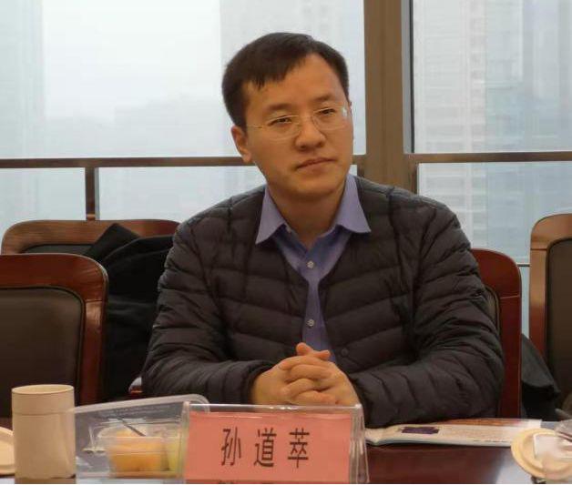 工作站主任陶旭明律师首先向调研组介绍了工作站负责的典型案件,并以