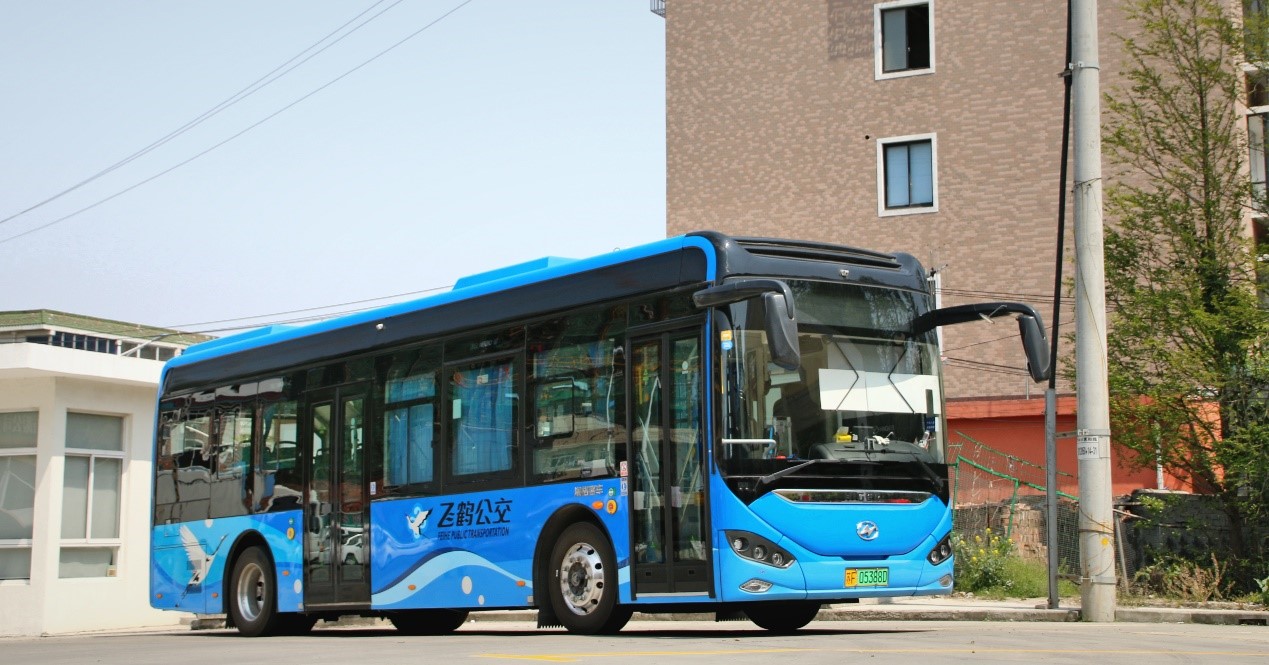 绿色环保苏州金龙蔚蓝纯电公交畅行南通