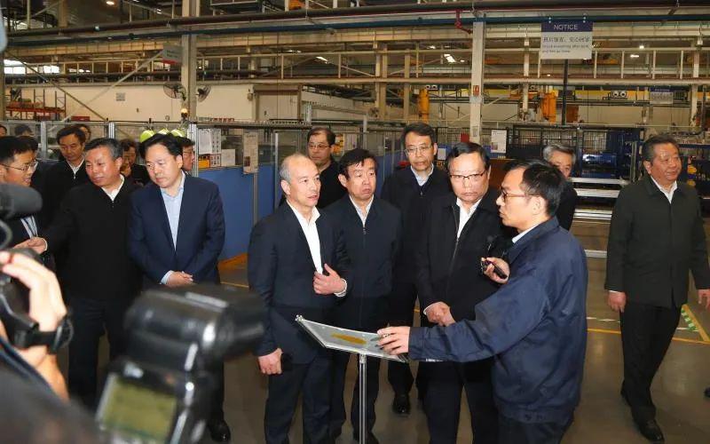 市领导黄巍东,庄中秋,沈雷,单晓鸣,韩方,刘浩,陆卫东,封春晴,吴永宏
