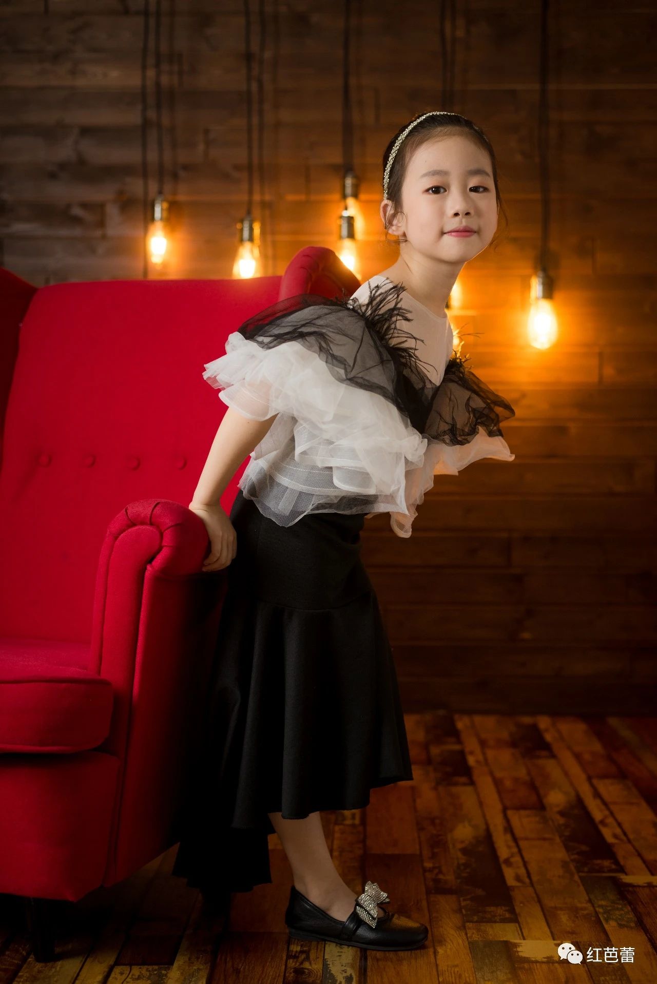 早日实现她的梦想!我们也会陪玉彤去追寻她的梦想!