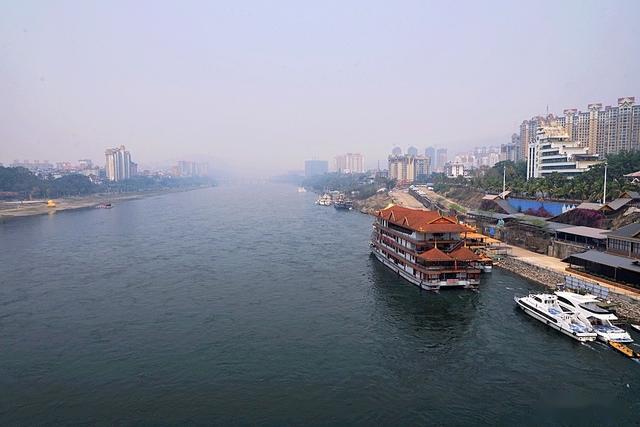西双版纳景洪澜沧江畔湄公河