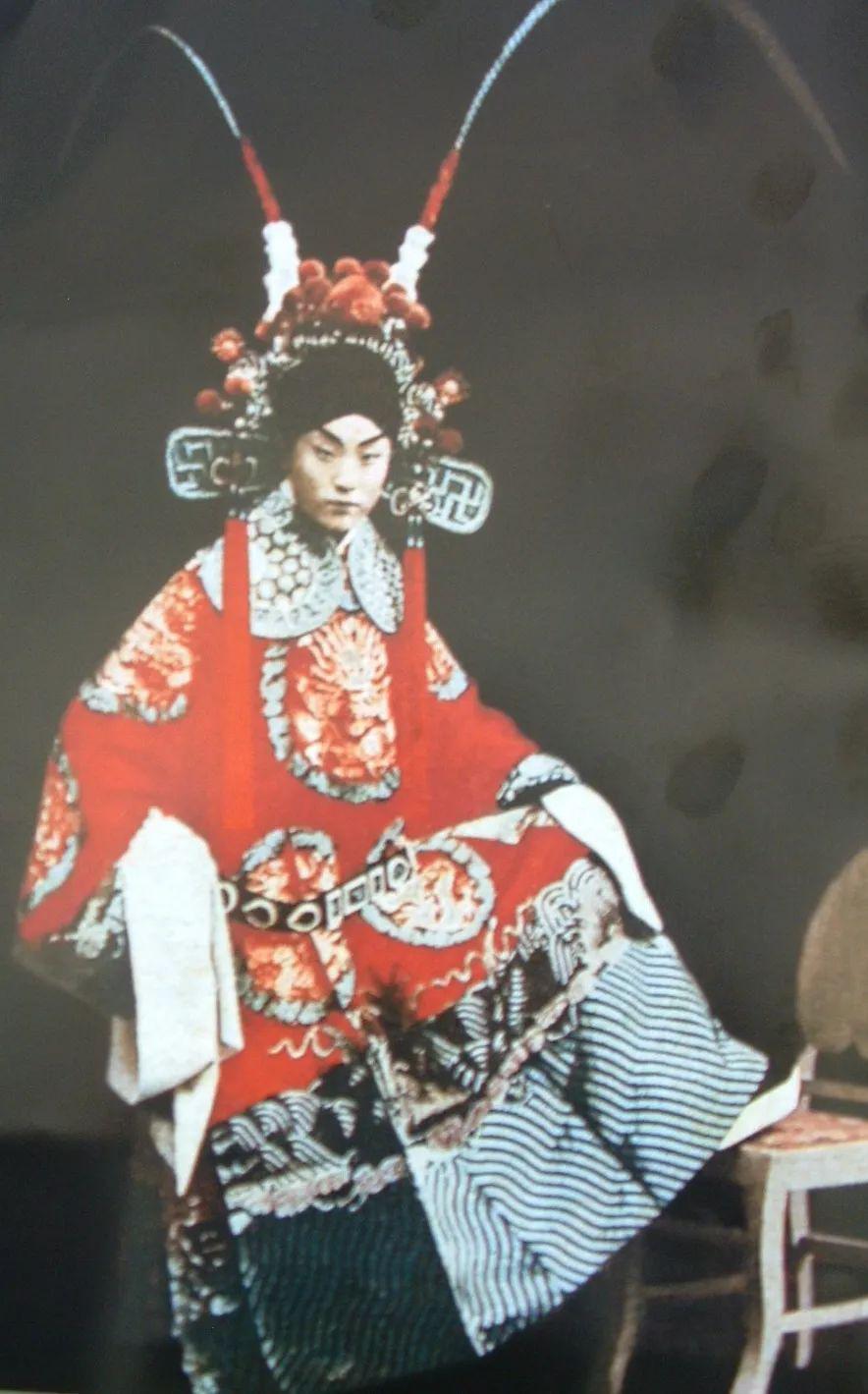 巨匠文选 | 尚小云:旦角扮戏如何美化_化妆