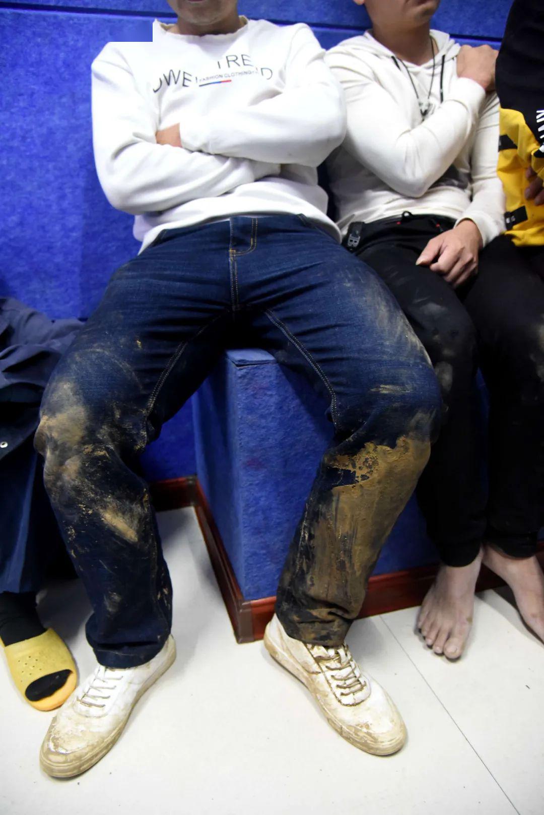 玉林某村出事了落荒而逃的场面16人当场被抓