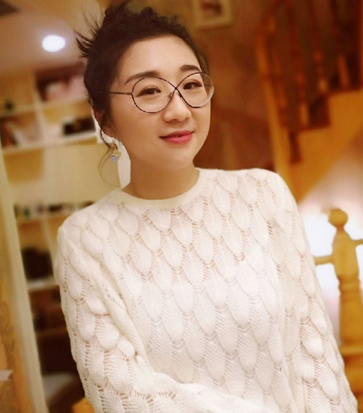 傅首尔收到老公送的婚纱,开心似少女:惊喜是爱情里的浪漫