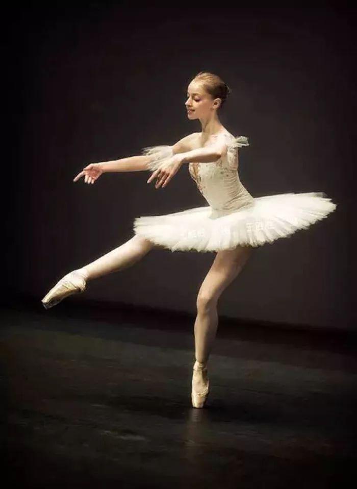 别样的芭蕾之美令人窒息