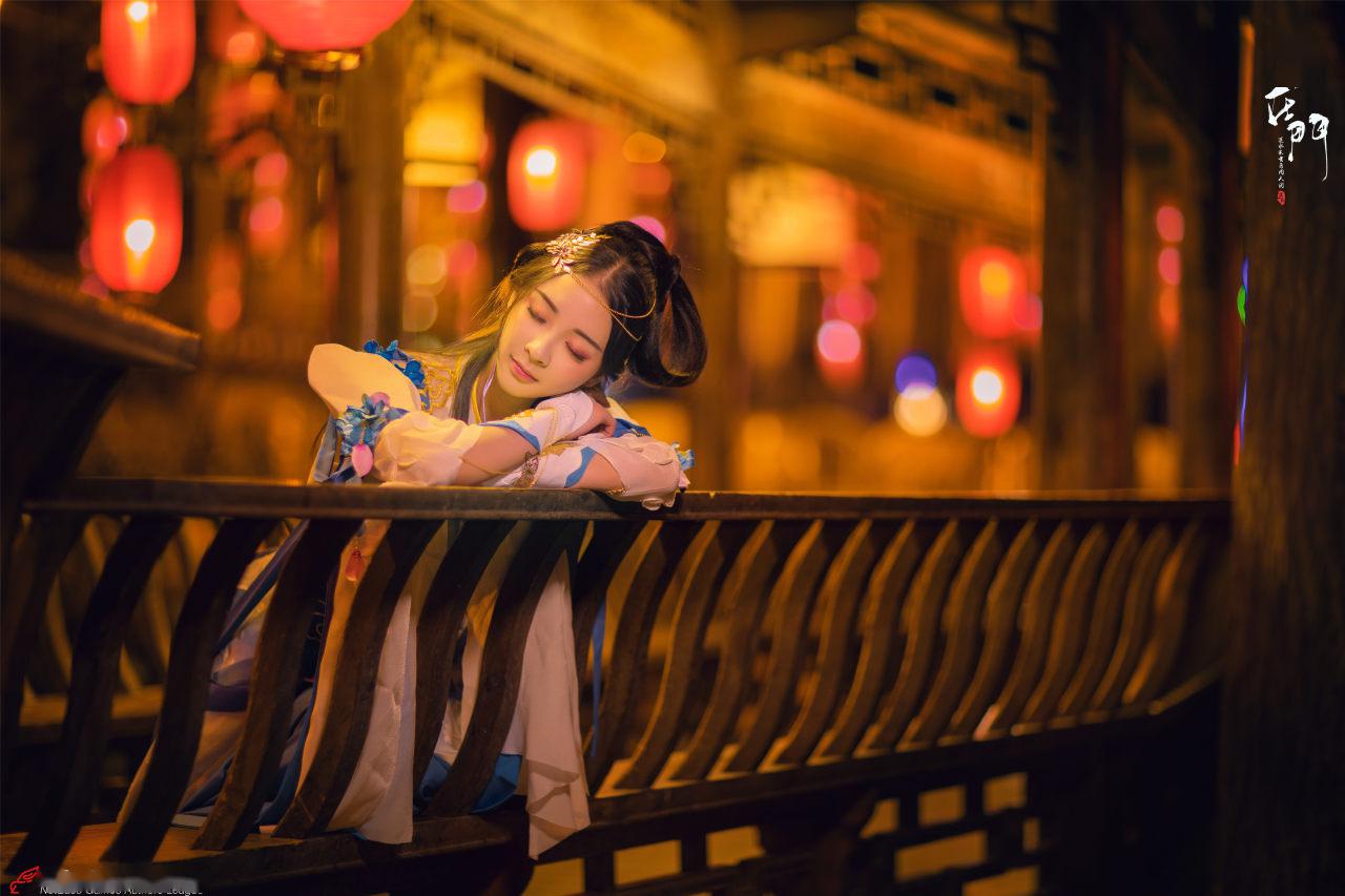 逆水寒李师师cosplay