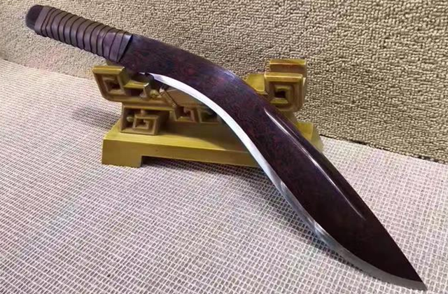 特种部队4大军刀第1颜值帅气无人不爱第2轻松刺透钢板