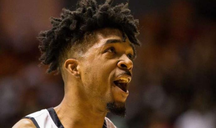 乔丹亚当斯从小时候起打nba就一直是我的梦想
