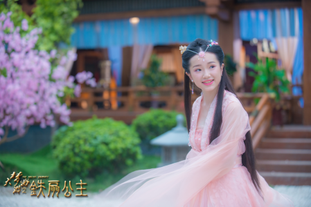 95后小花金雅娜出演大神猴1降妖篇挑战自我