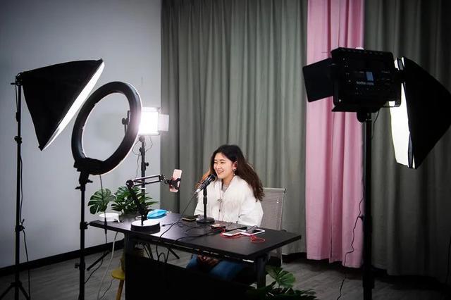 造梦直播间九龙坡李佳琦会在这里诞生吗