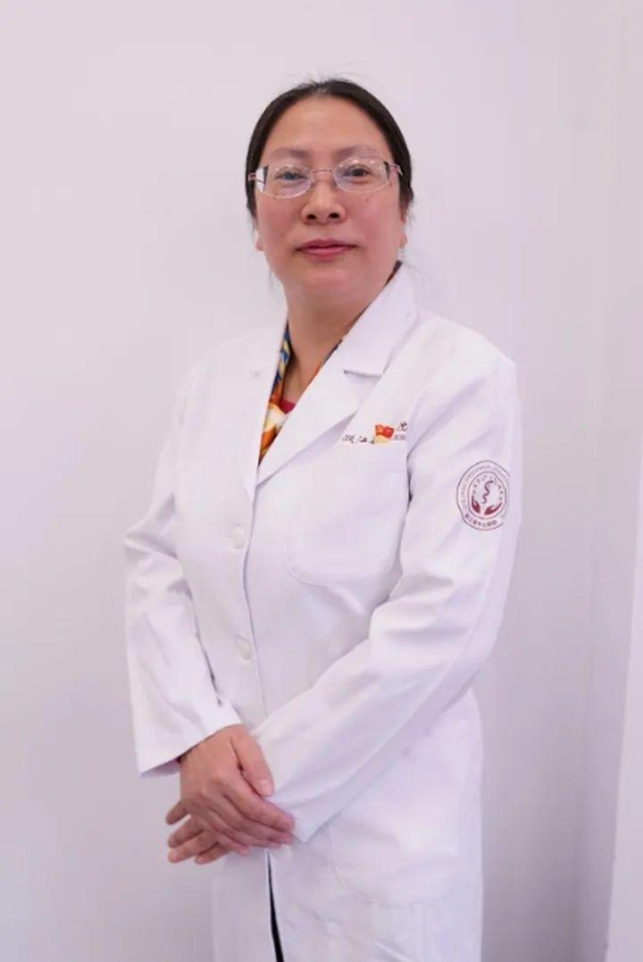 " 高大爷松了口气,一再向徐英英主任及其团队道谢.