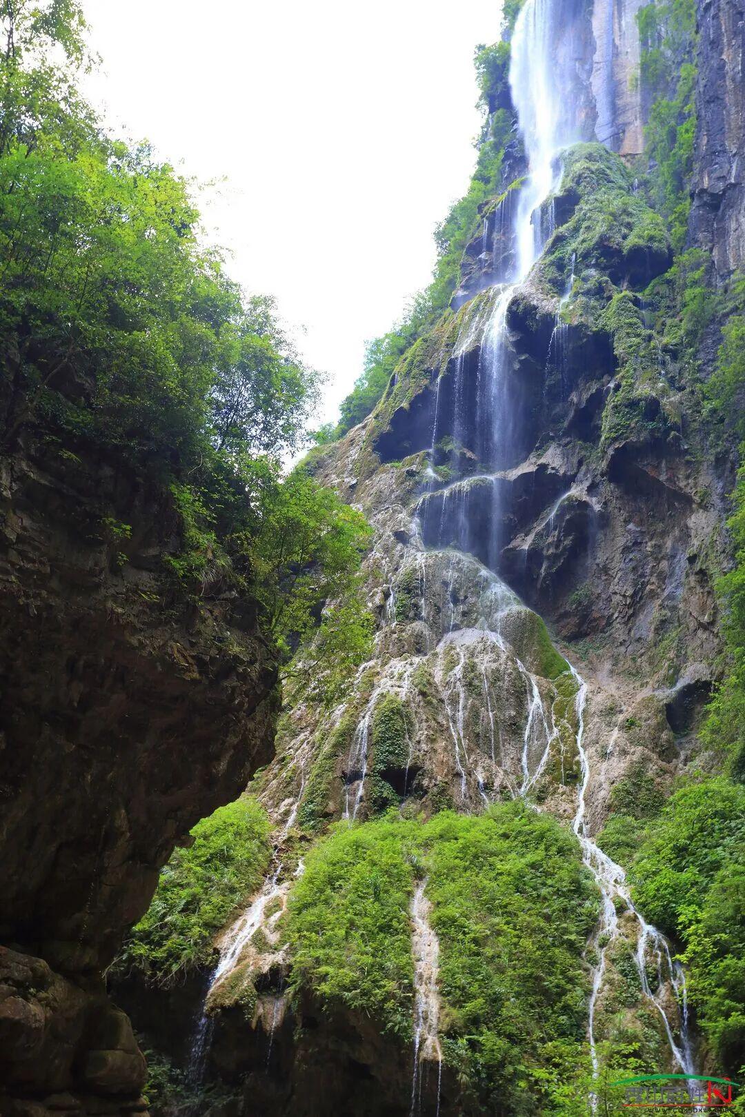 秀山风景:川阡洞牛角山/花灯吊脚岩院/焦溪巴盘十八堡/黑洞河