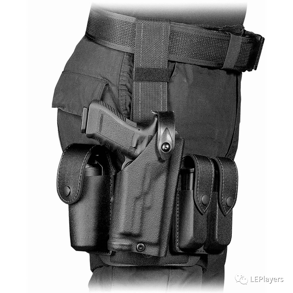 朝前朝后枪套角度之争