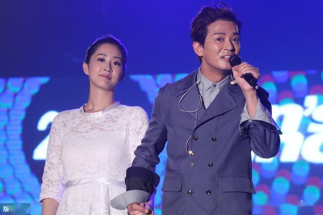 陈晓东与老婆王妤娴 现场秀恩爱 羡煞旁人了