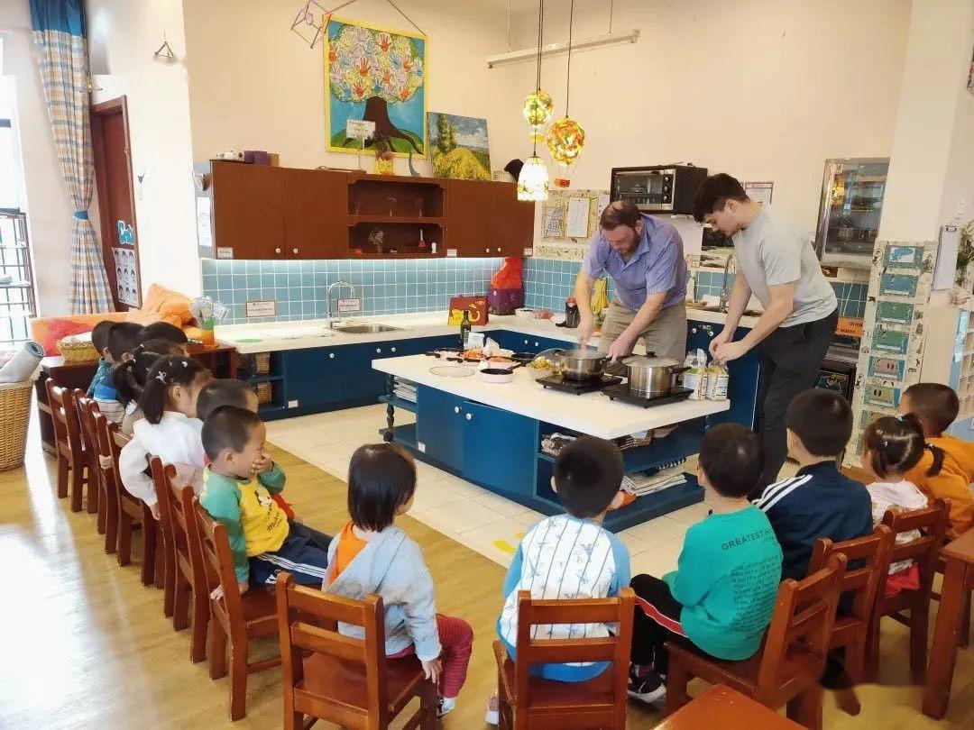 【etonkids行政】the introduction of bilingual class