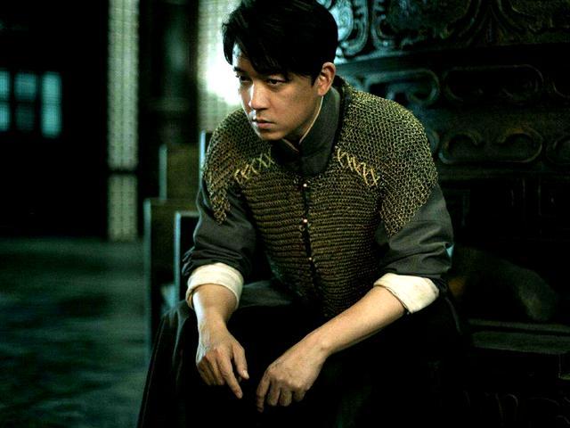 《鬼吹灯》主演潘粤明剧照论及《鬼吹灯》系列电视剧,一季赶上一季,这