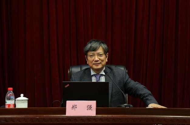 浙大教授郑强:英语被过分高估,高考英语150分是否该降?