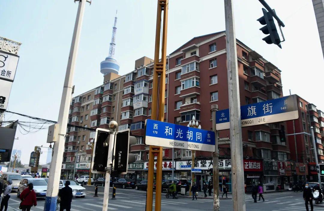 记忆的见证者但却有着丰厚的文化底蕴也没有重庆路商圈的匆忙它不似桂