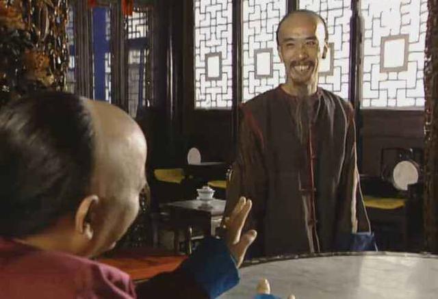 《宰相刘罗锅》选角,颜冠英幸运地入选,在该剧中饰演刘全之后,顺势