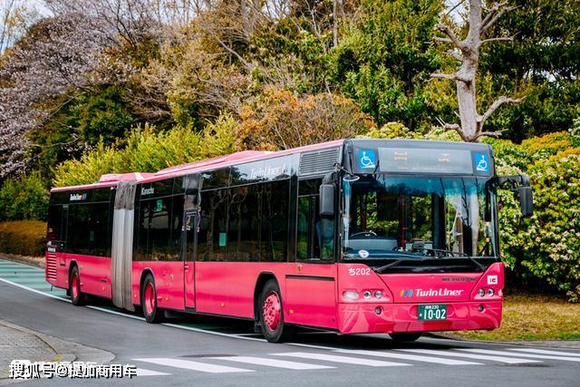 既有新理念又保留德味这款尼奥普兰撑起日本铰接巴士发展新阶段