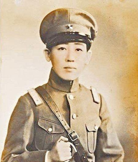 川岛芳子并没传说中那么美她是如何拿下孙中山儿子孙科的
