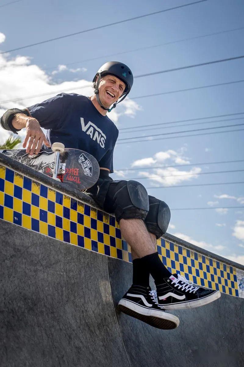 tonyhawk正式入队vans再添传奇大将