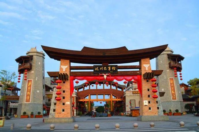 北川介绍北川是中国唯一的羌族自治县,羌族也被誉为是云朵上的民族