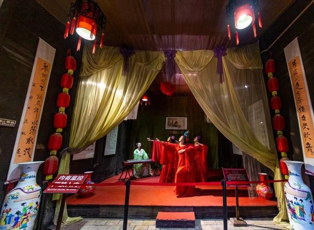 推荐一:宏泰坊除了风景美成画,靖港古镇也有很多特色景点值得湘妹陀为