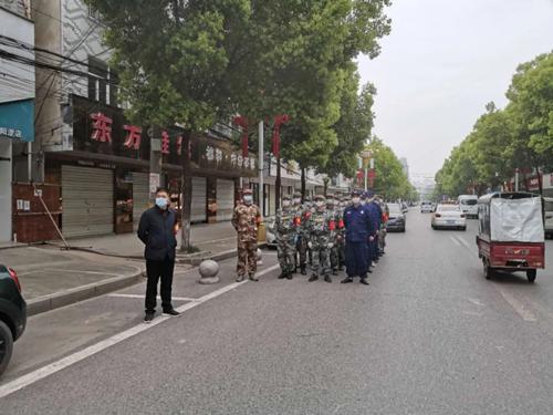 阳逻街防疫防控不懈怠
