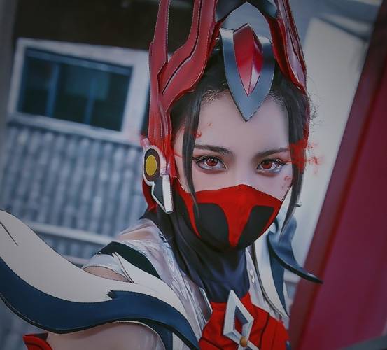 王者荣耀最美芈月cos半遮脸美眼电力太强玩家直呼受不了