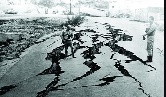 32级地震有多可怕图片